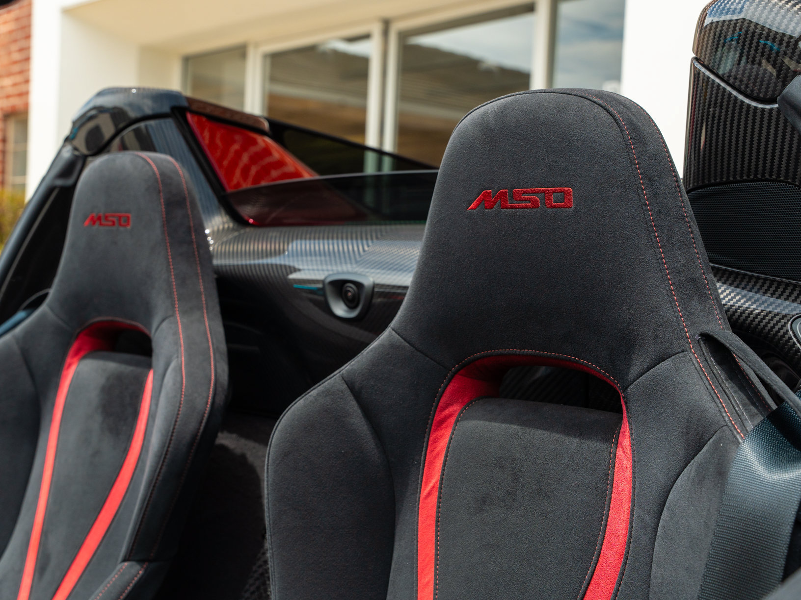 Used 2022 McLaren 765LT photo 28