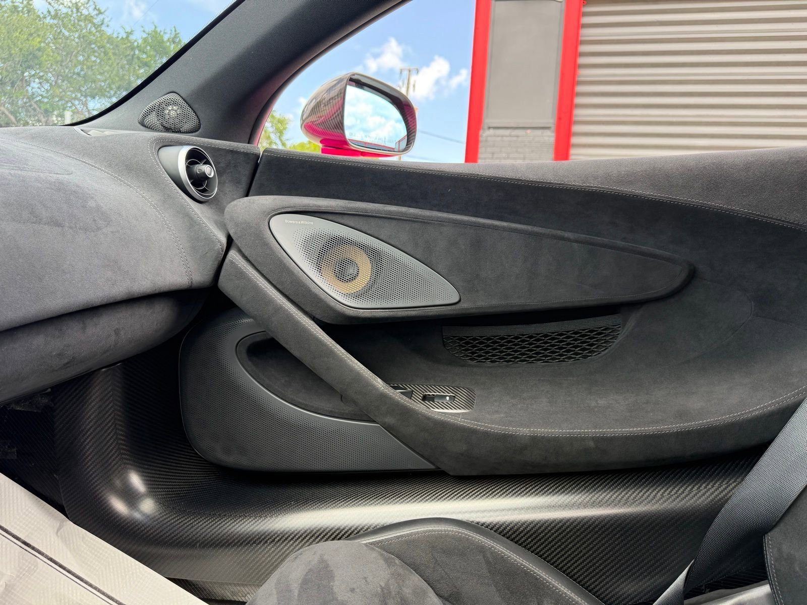 Used 2019 McLaren 600LT photo 31