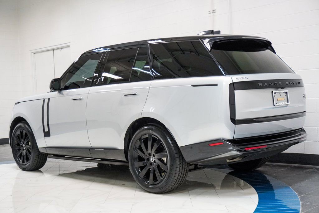 2023 Land Rover Range Rover SE