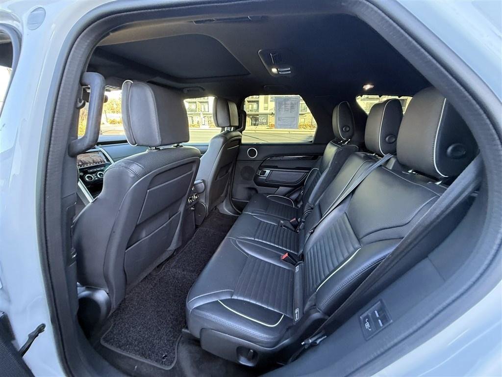 2020 Land Rover Discovery HSE Luxury