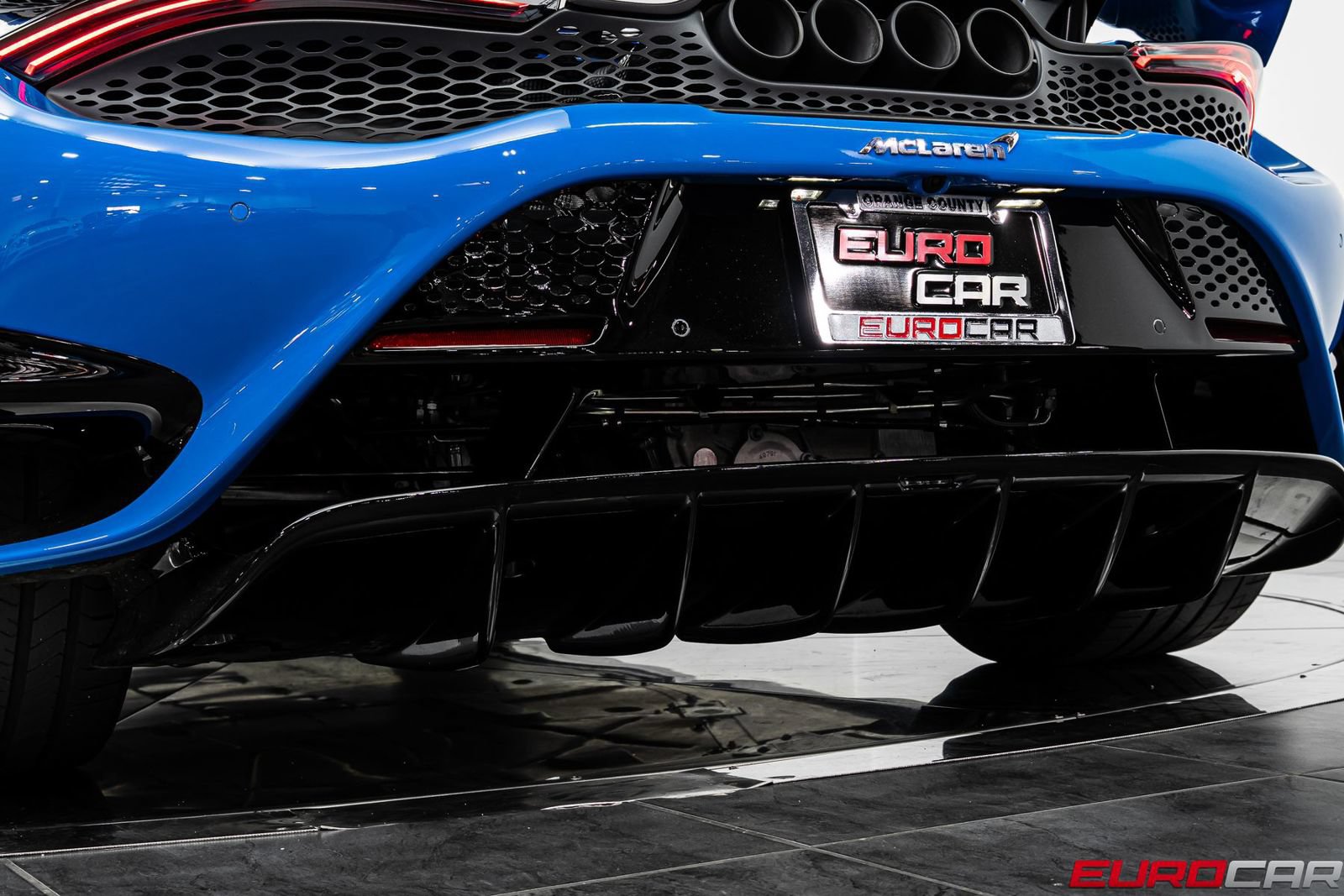 Used 2022 McLaren 765LT photo 28
