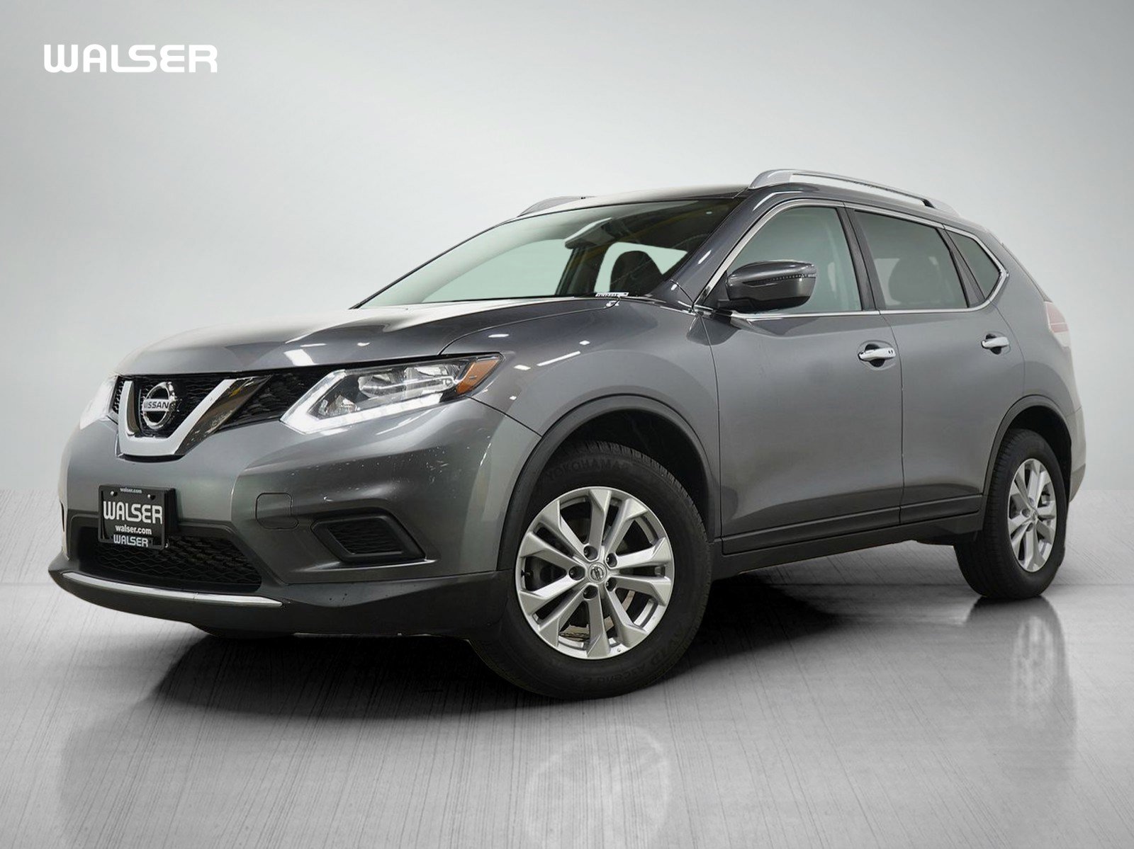 Used 2016 Nissan Rogue SV