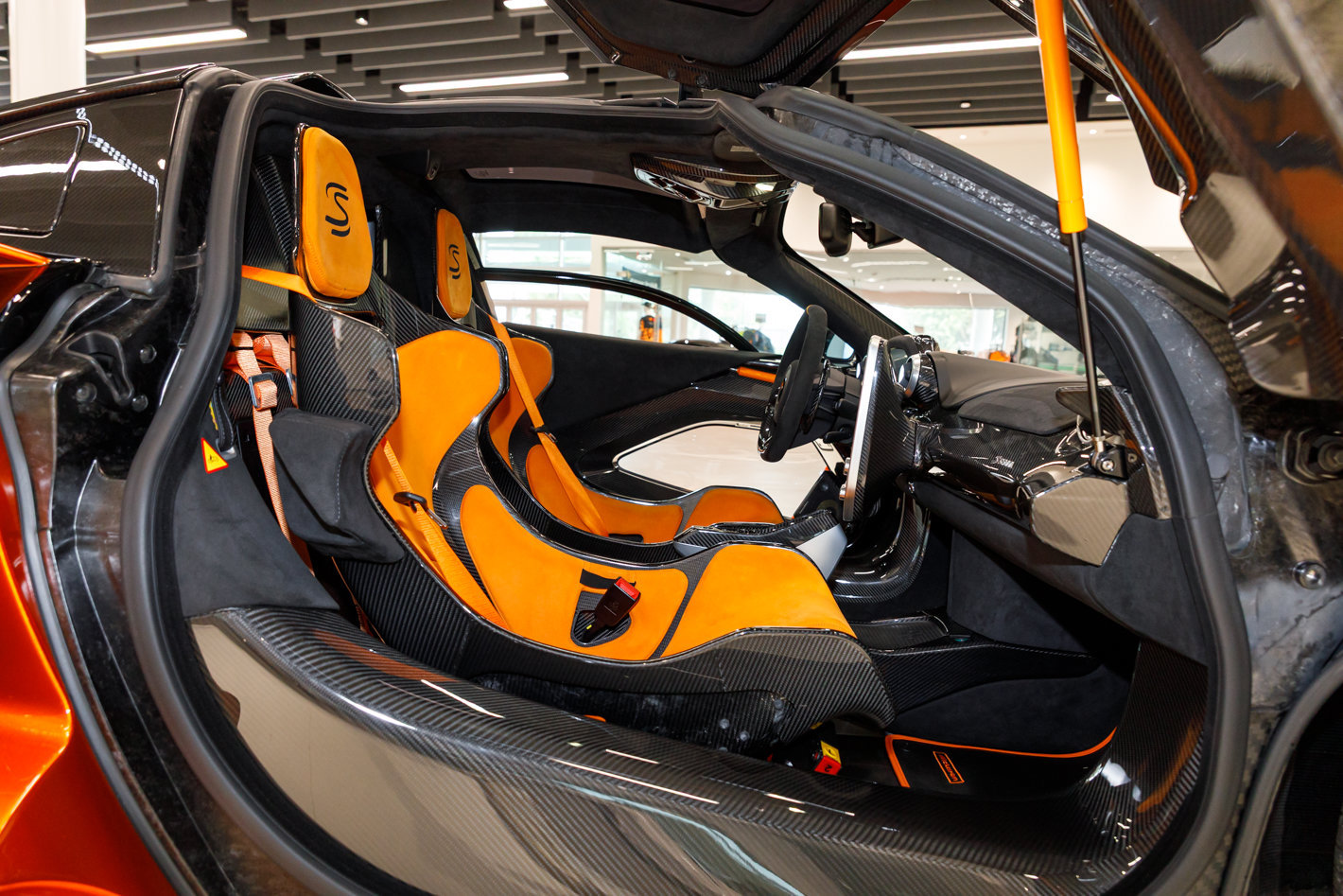 Used 2019 McLaren Senna photo 65