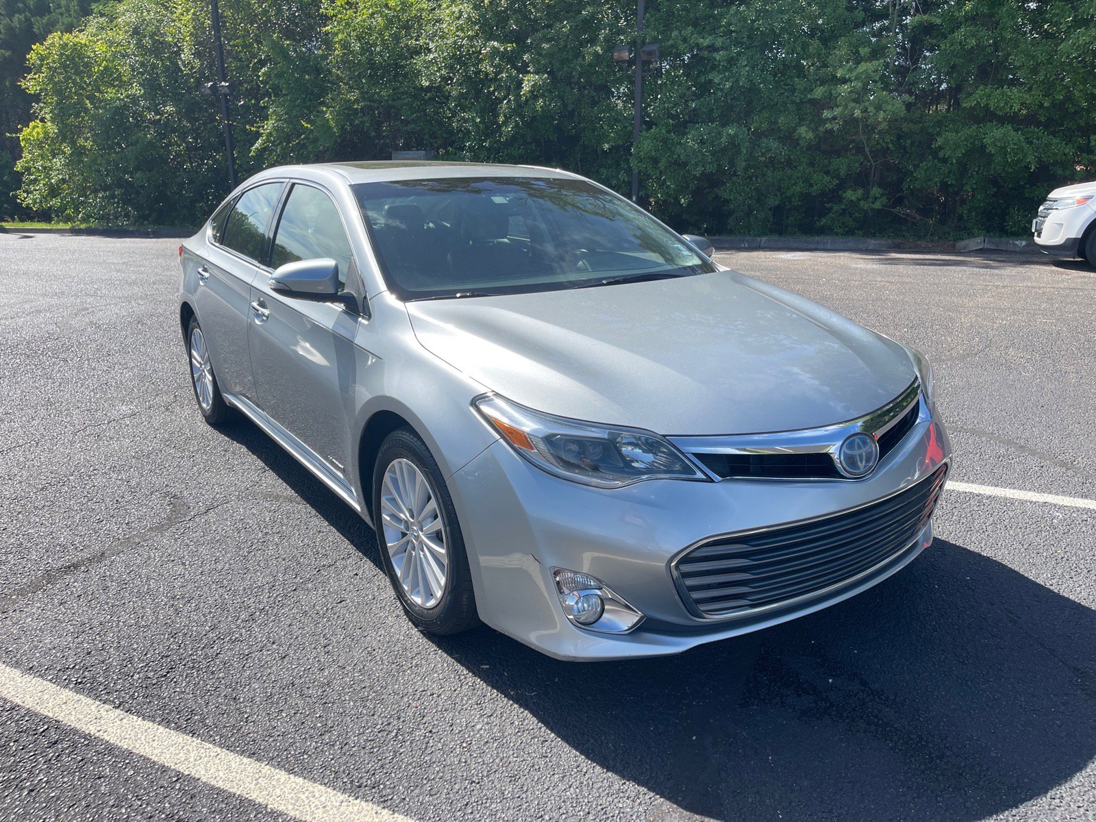 Used 2015 Toyota Avalon Limited w/ Technology Package