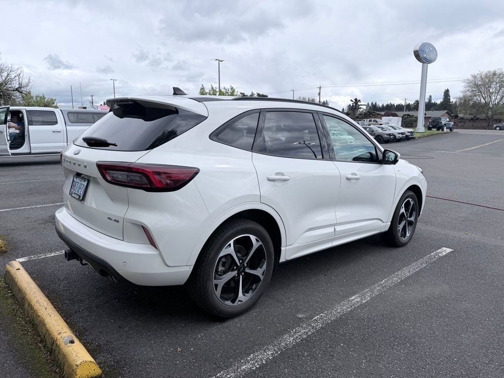 2023 Ford Escape ST-Line Select