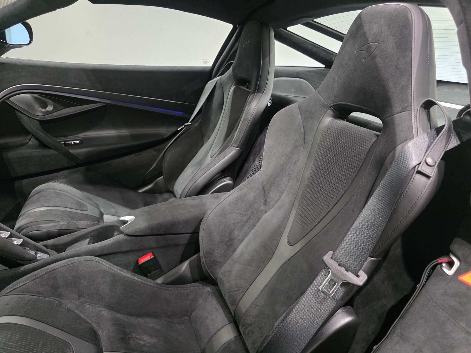 New 2026 McLaren 750S Coupe photo 8