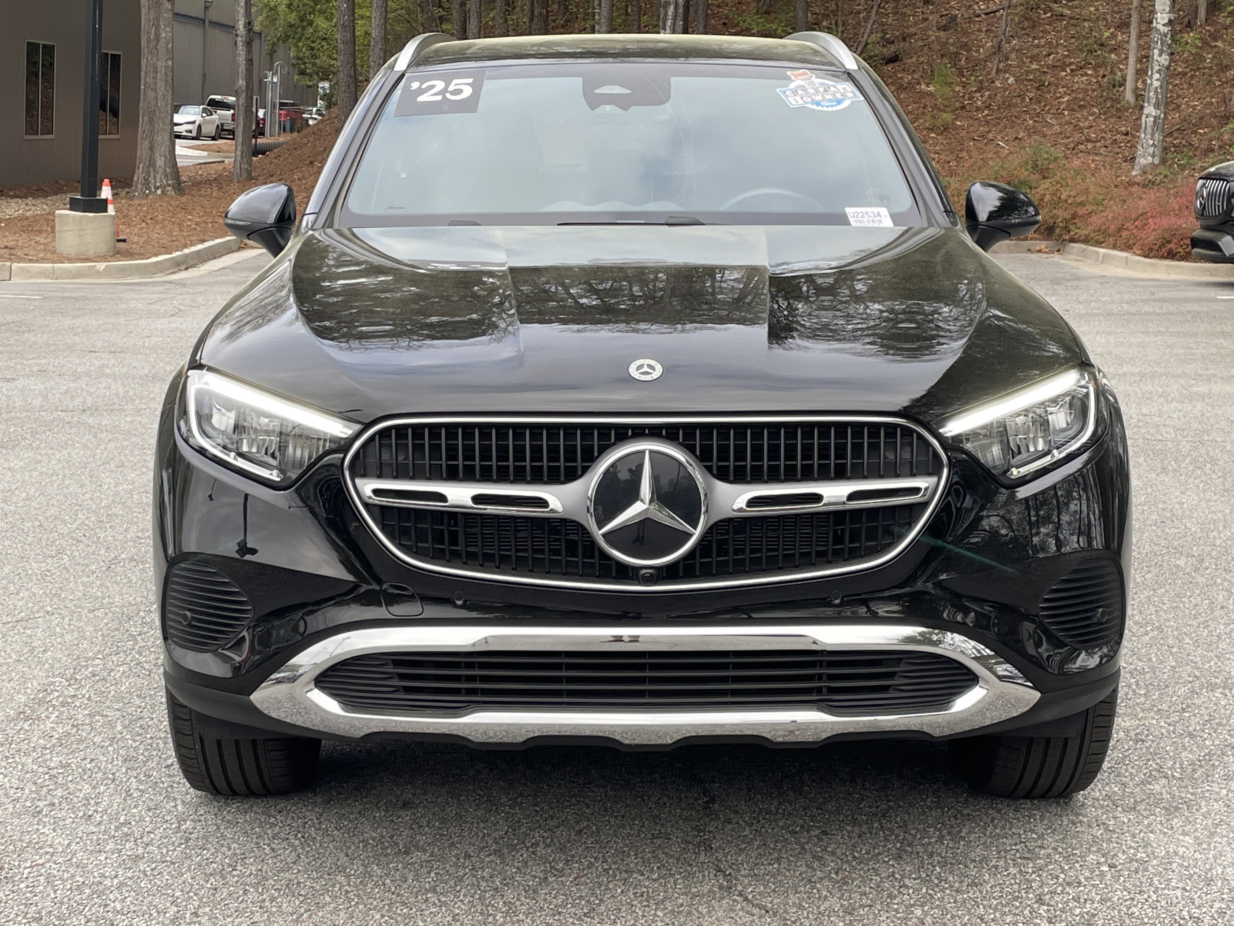 2025 Mercedes-Benz GLC 300