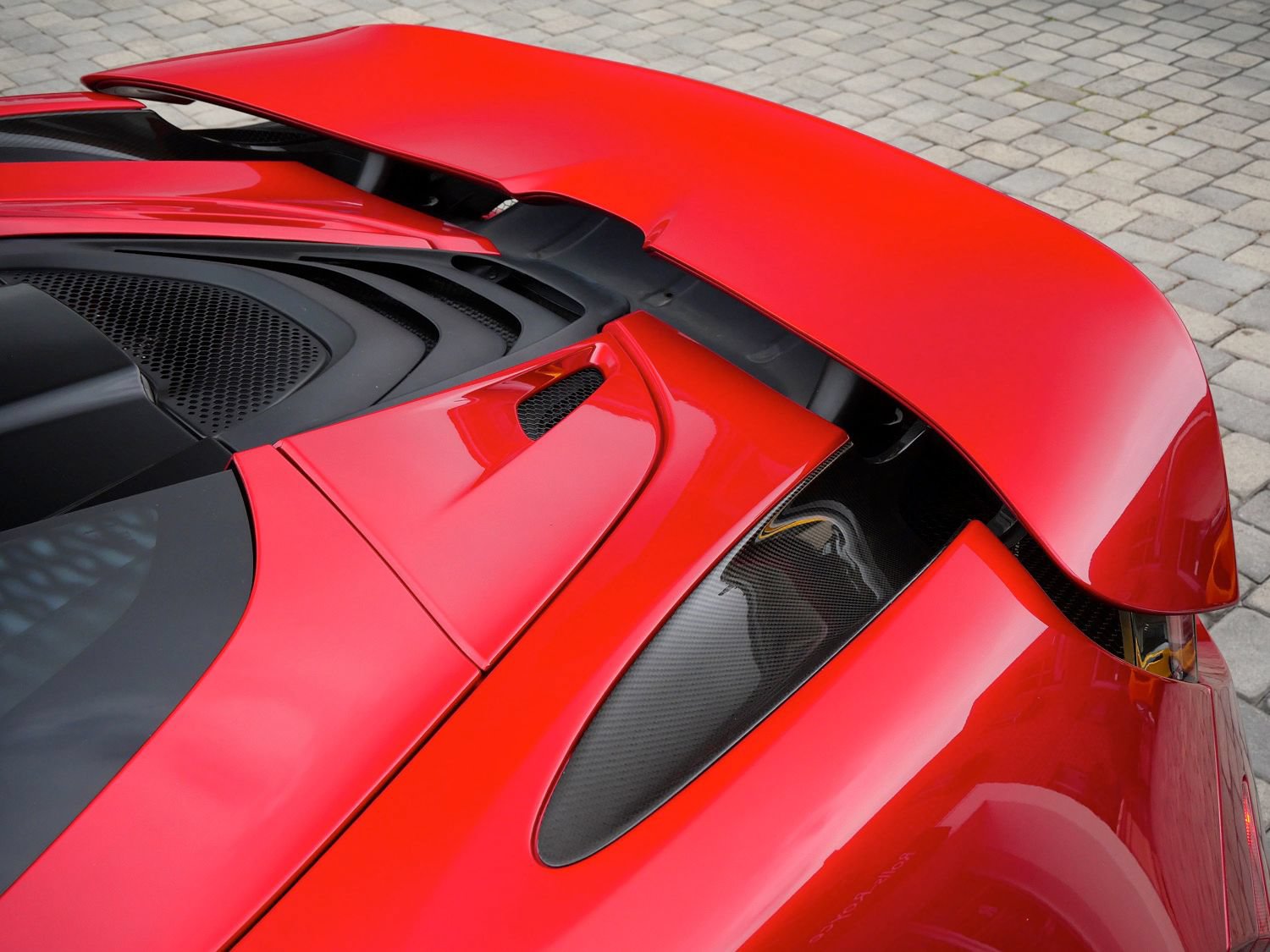 Used 2020 McLaren 720S Performance photo 23