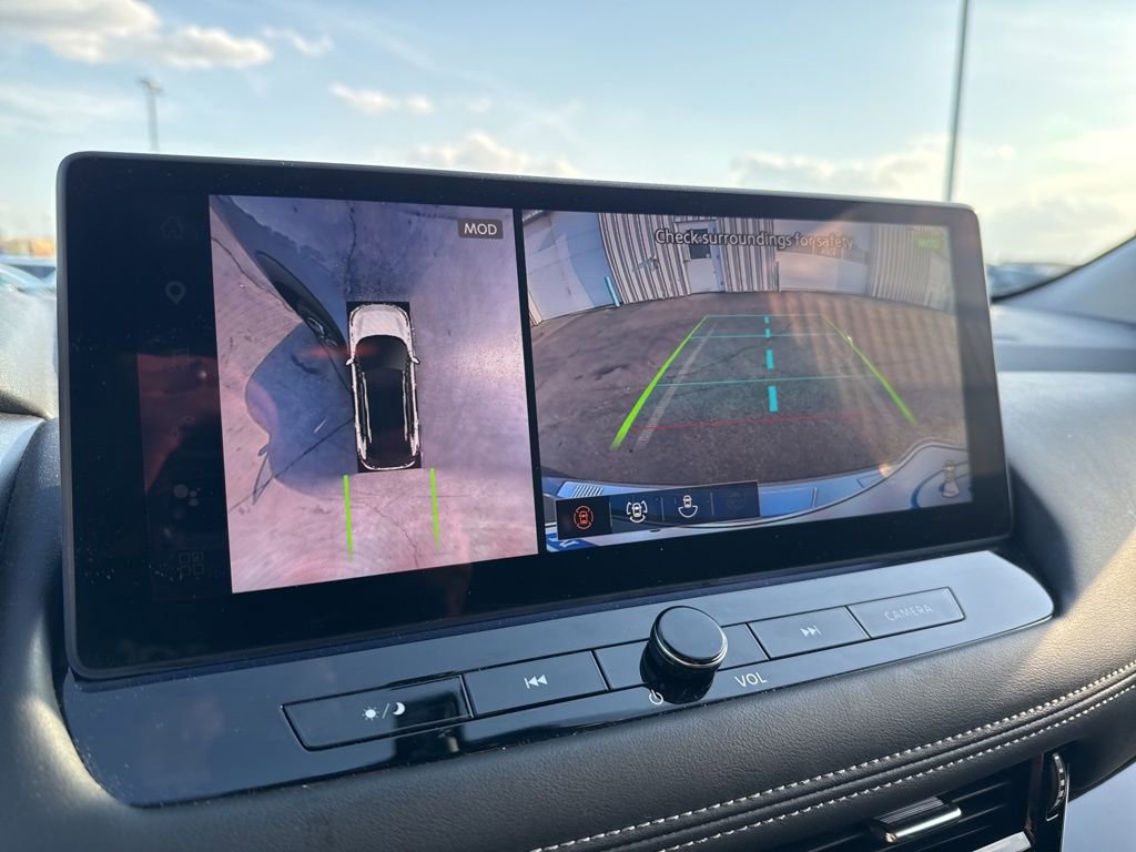 2025 Nissan Rogue SL