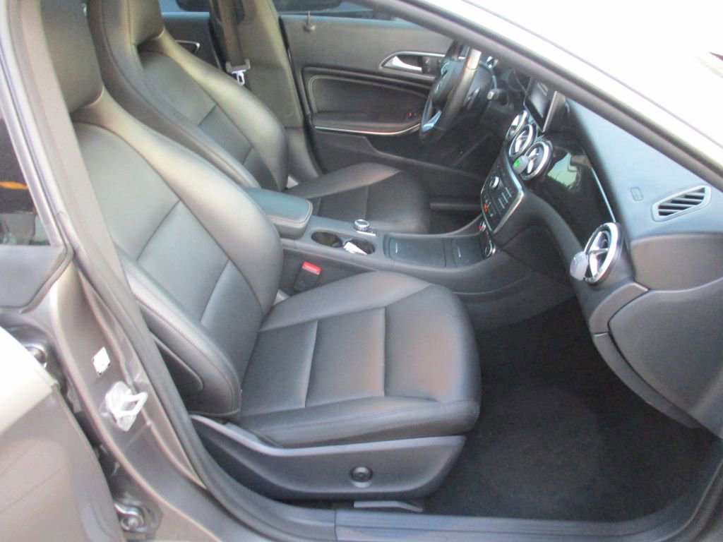 2015 Mercedes-Benz CLA 250 250