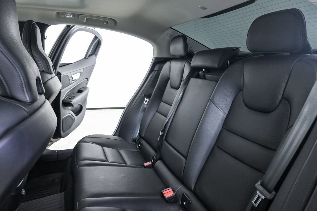 2025 Volvo S60 B5 Plus