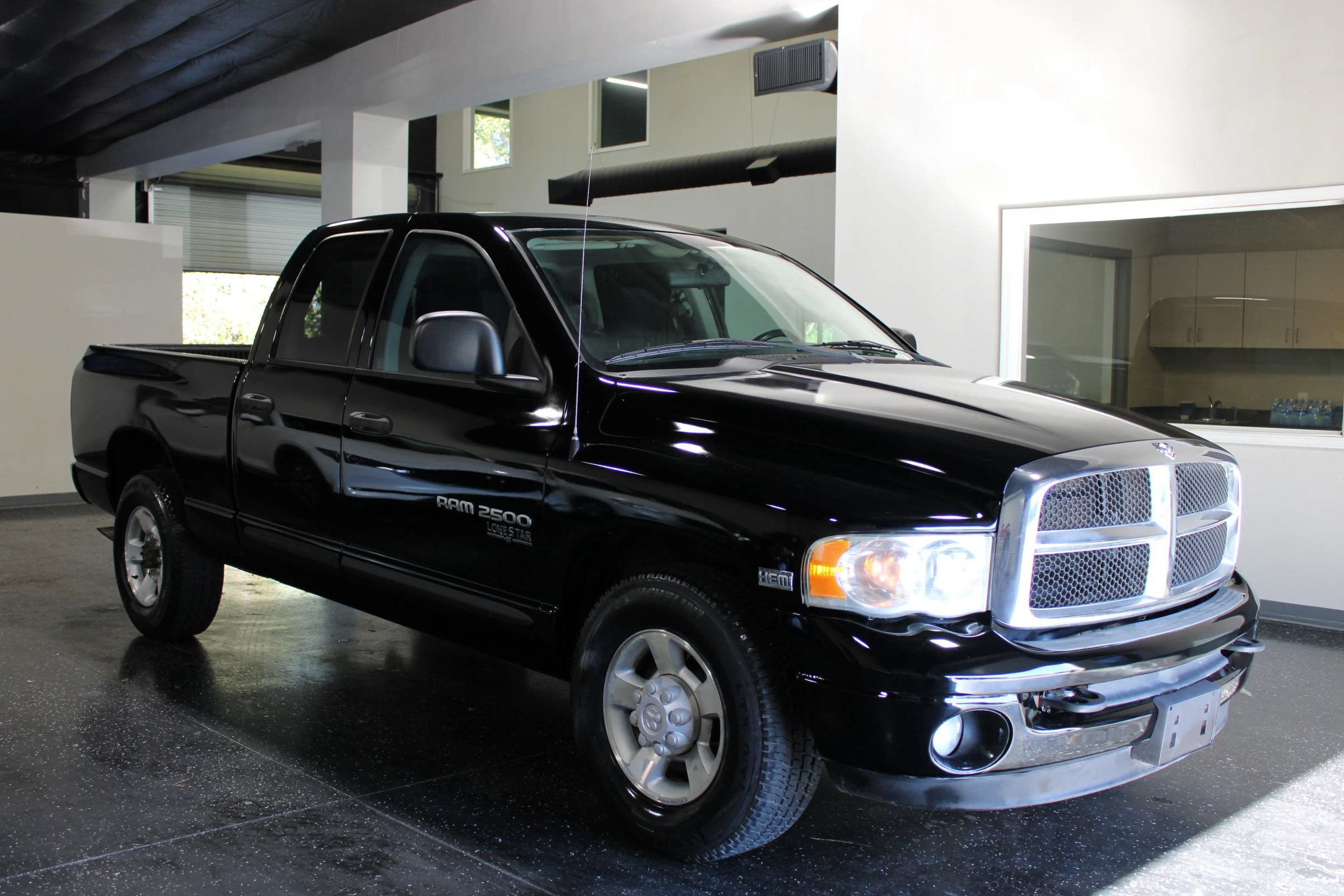 Used 2005 Dodge Ram 2500 Truck SLT