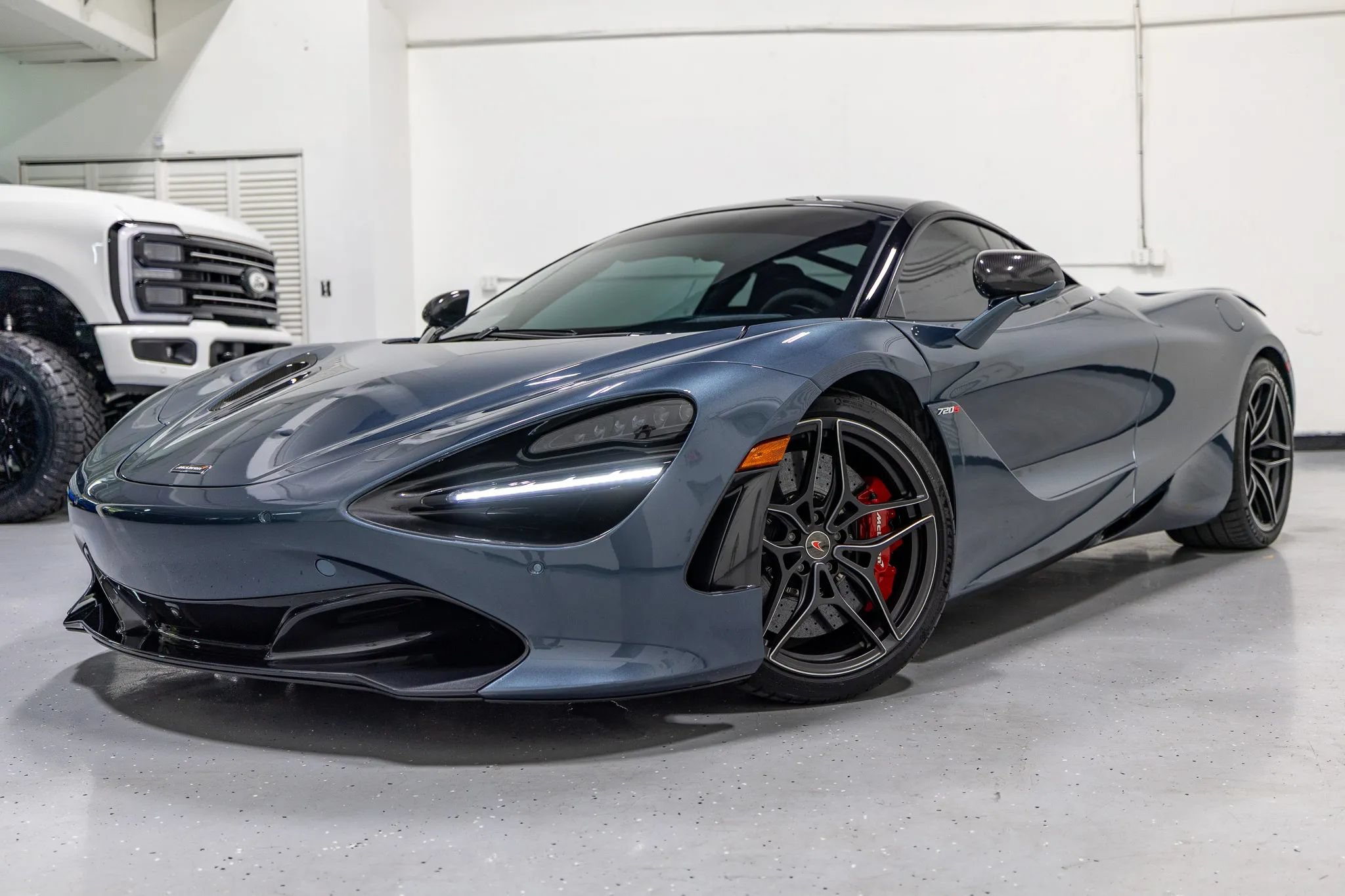 Used 2018 McLaren 720S Performance photo 8