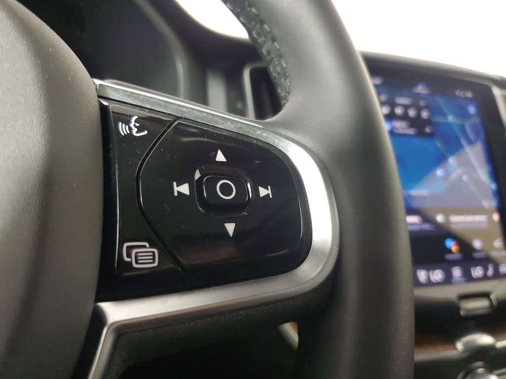 2024 Volvo Xc60 B5 Plus