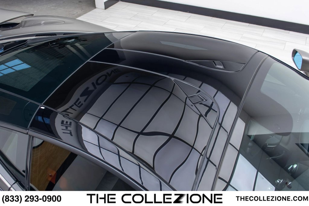 Used 2018 McLaren 720S photo 34