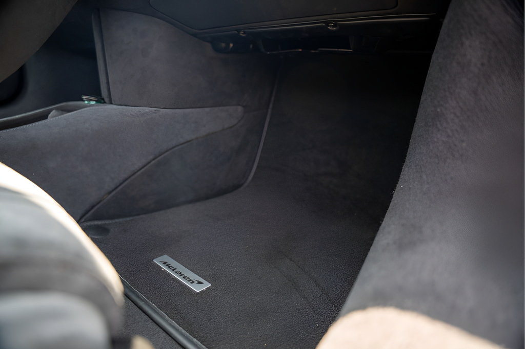 Used 2022 McLaren 720S Spider photo 46