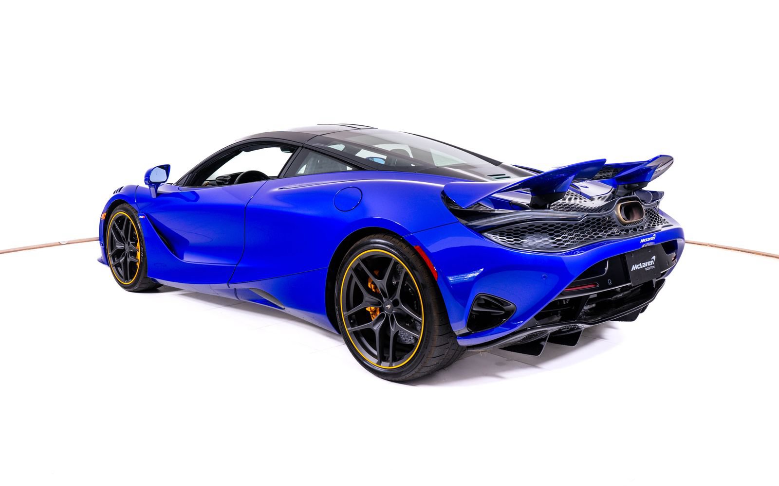 New 2025 McLaren 750S 3