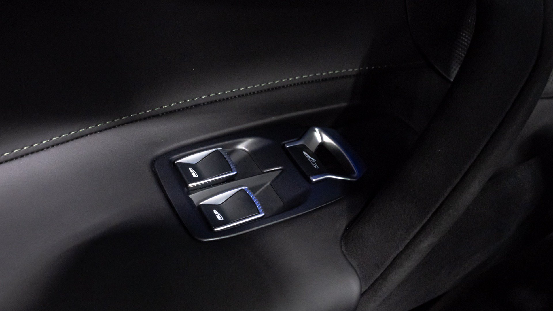 Used 2026 McLaren 750S Spider photo 42