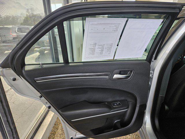 2019 Chrysler 300 Touring