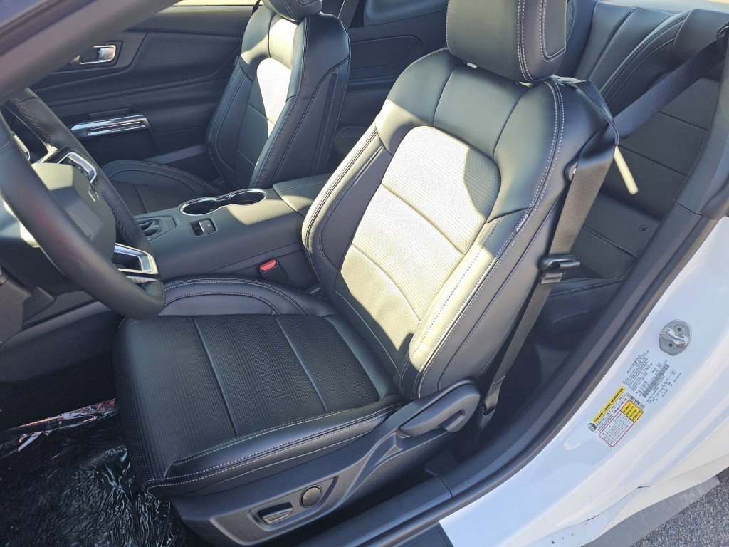 2026 Ford Mustang Premium