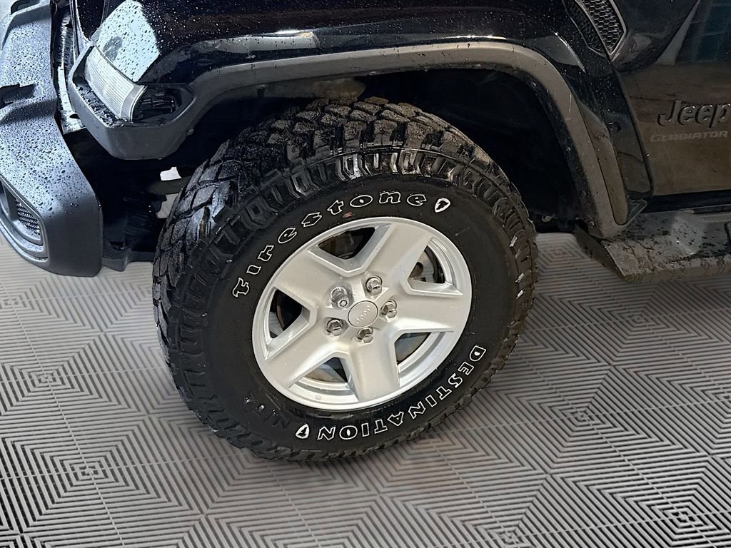 2022 Jeep Gladiator Sport