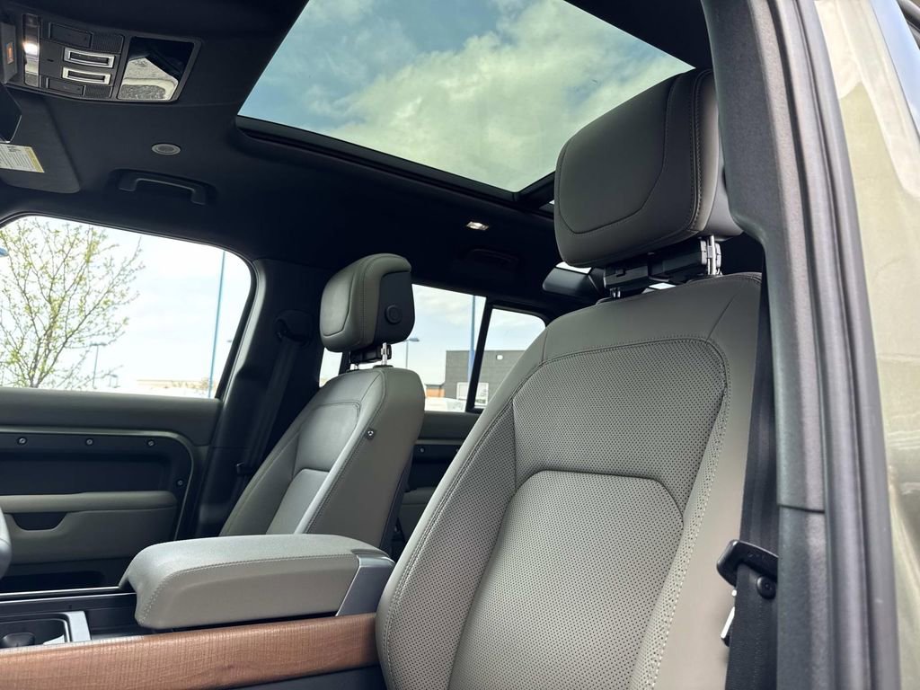 2023 Land Rover Defender 110 X