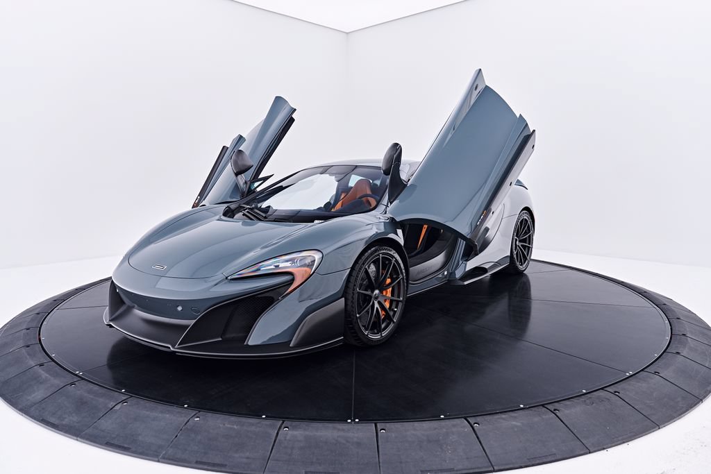 Used 2016 McLaren 675LT Coupe photo 28