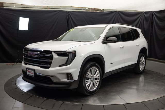 2024 GMC Acadia Elevation