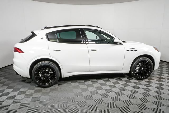 2026 Maserati Grecale Modena