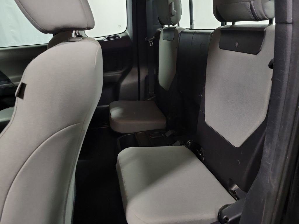 2017 Toyota Tacoma SR