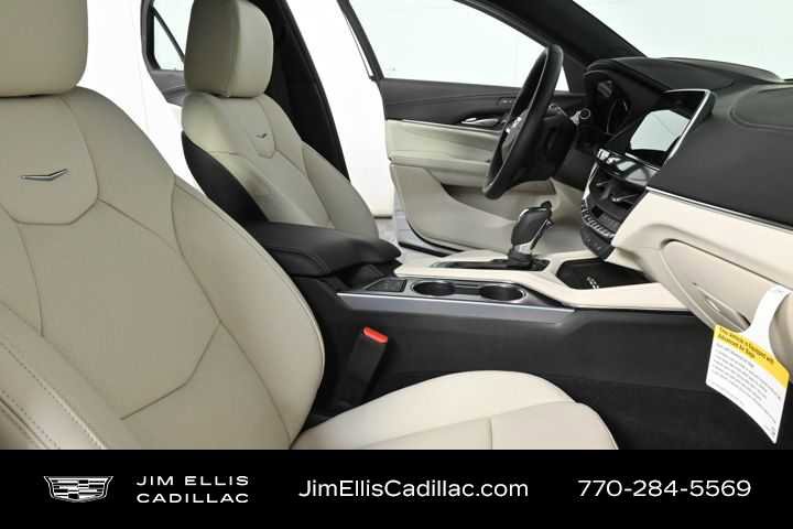 2025 Cadillac CT4 Premium Luxury