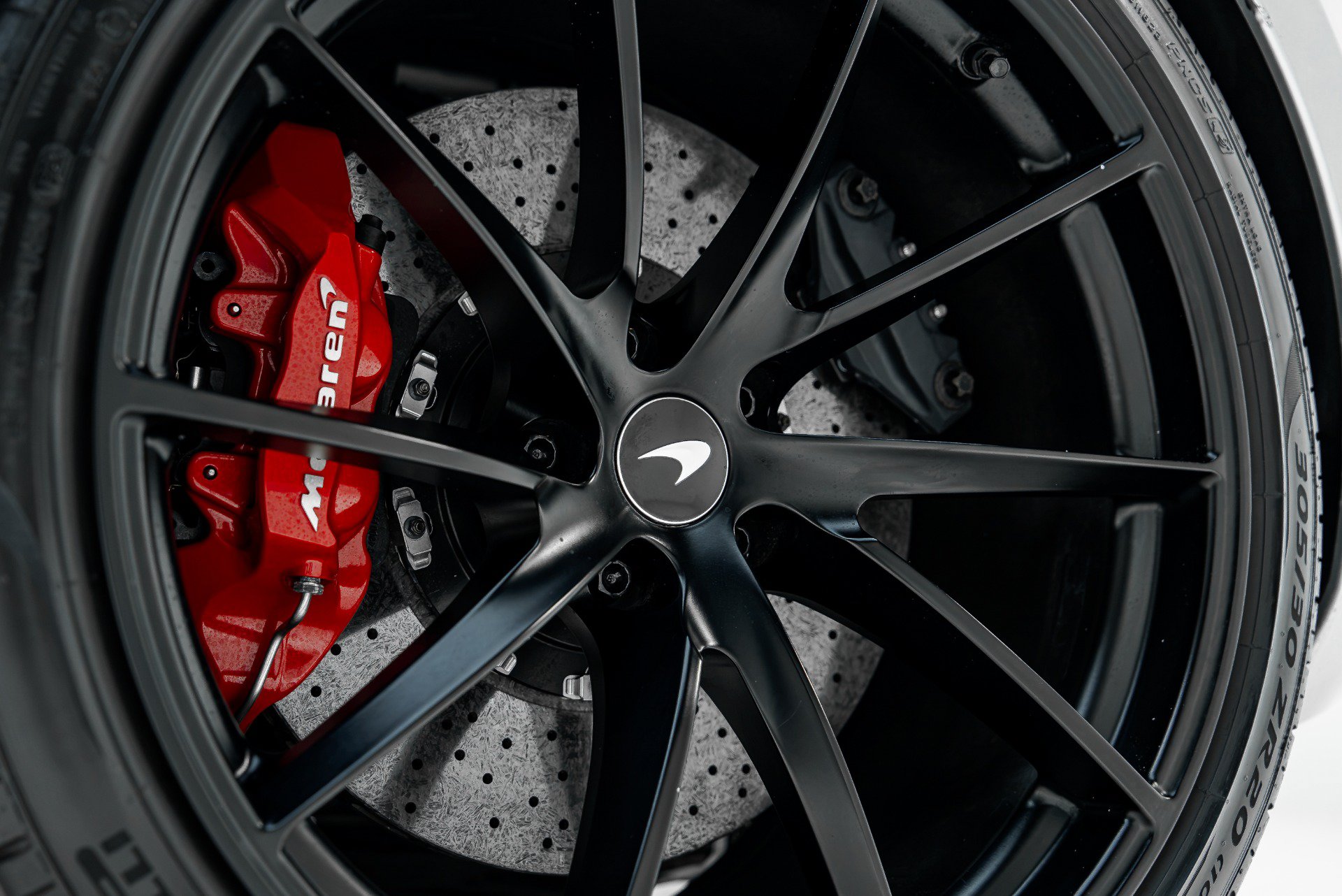 Used 2021 McLaren 720S Performance photo 33