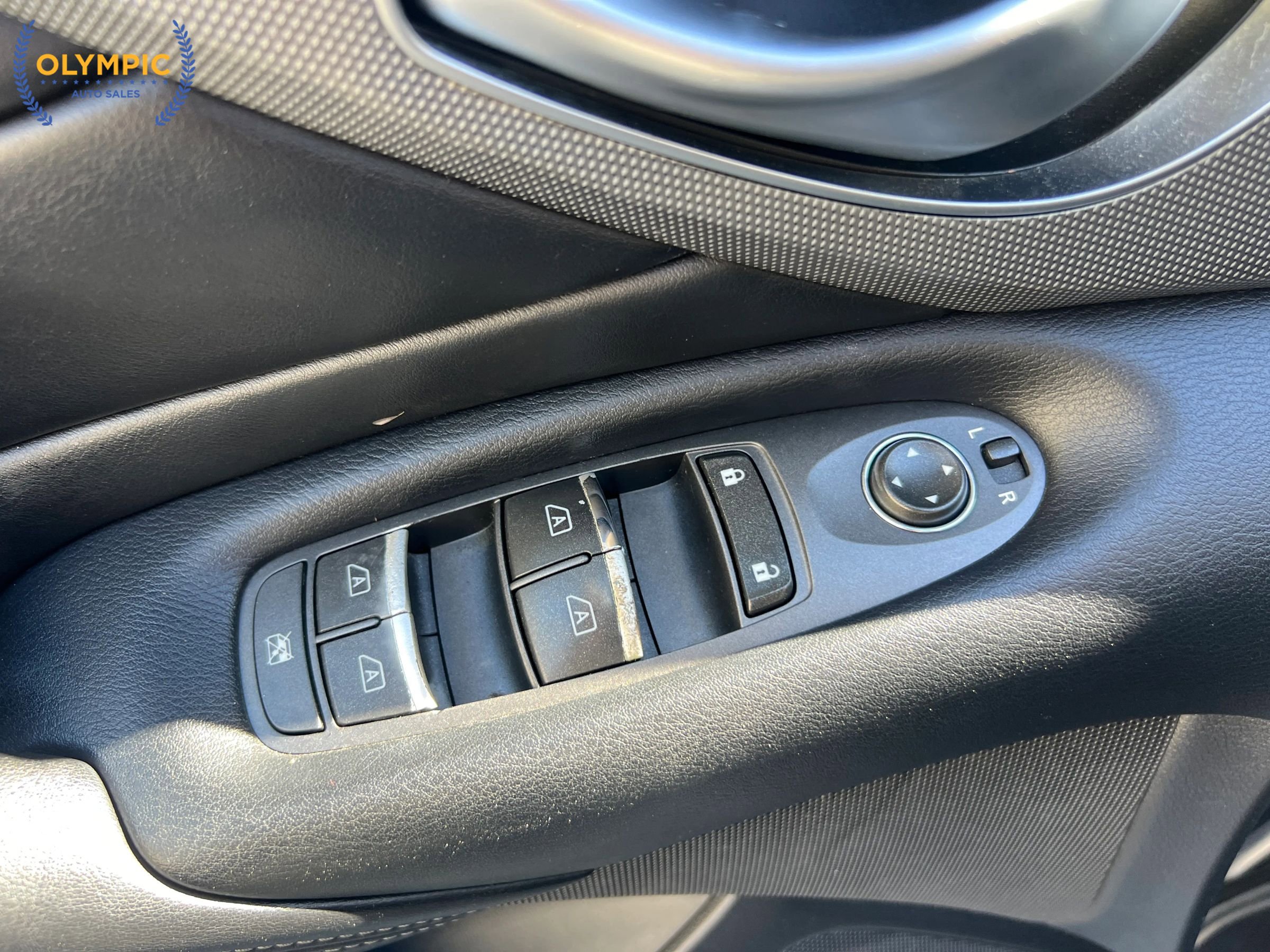 2014 INFINITI Q50 Premium