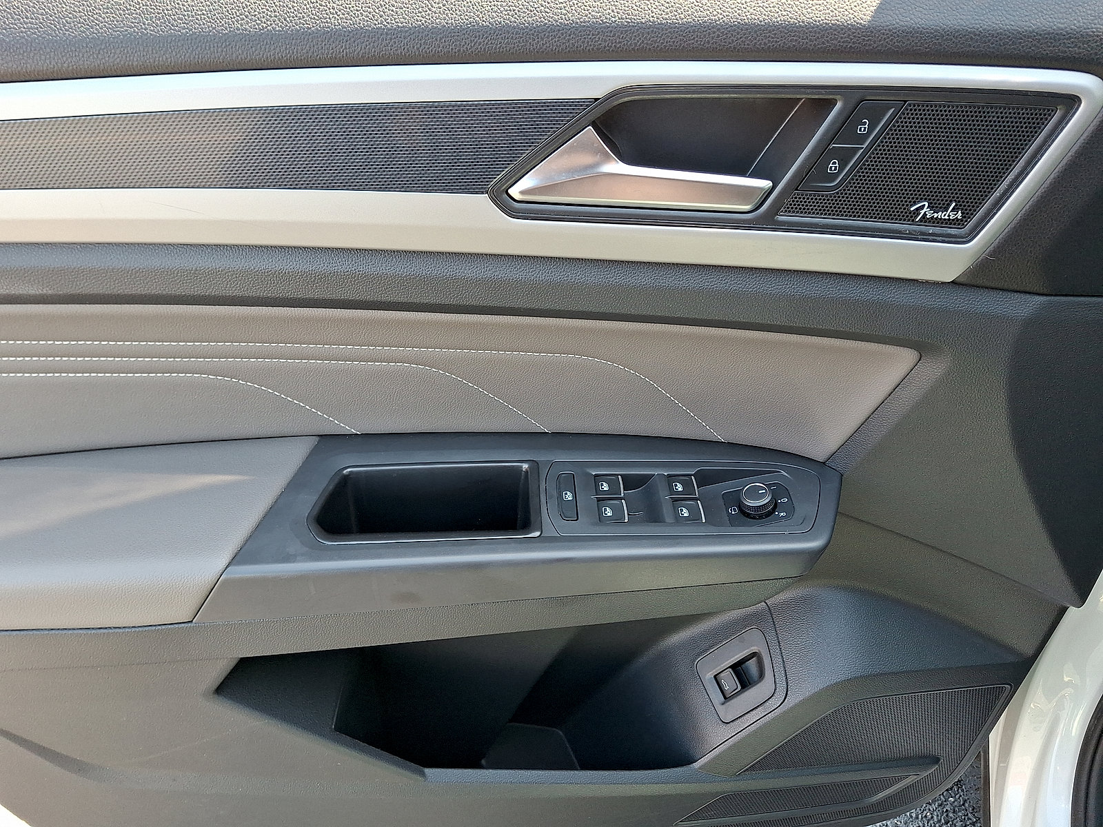 2023 Volkswagen Atlas Cross Sport SEL Premium R-Line