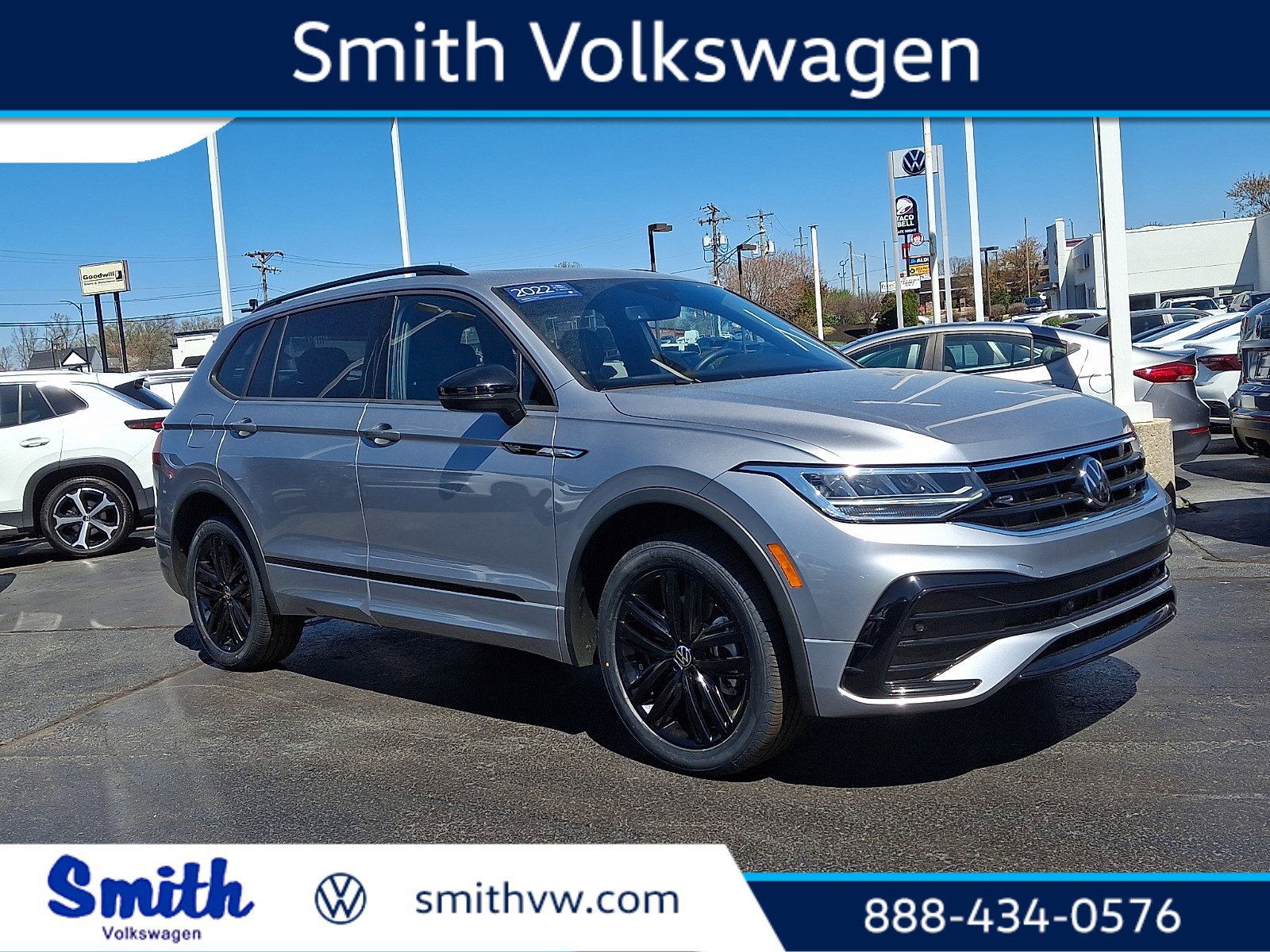 Certified 2022 Volkswagen Tiguan SE R-Line