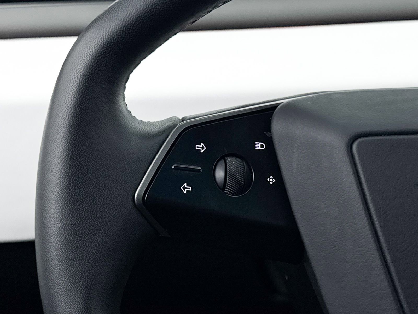 2024 Tesla Cybertruck AWD Crew Cab