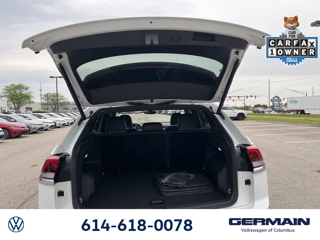 2024 Volkswagen Atlas Cross Sport SEL Premium R-Line