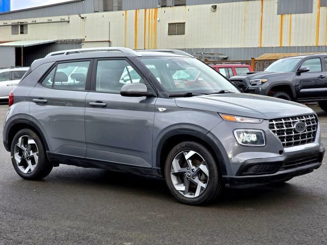 Used 2022 Hyundai Venue SEL