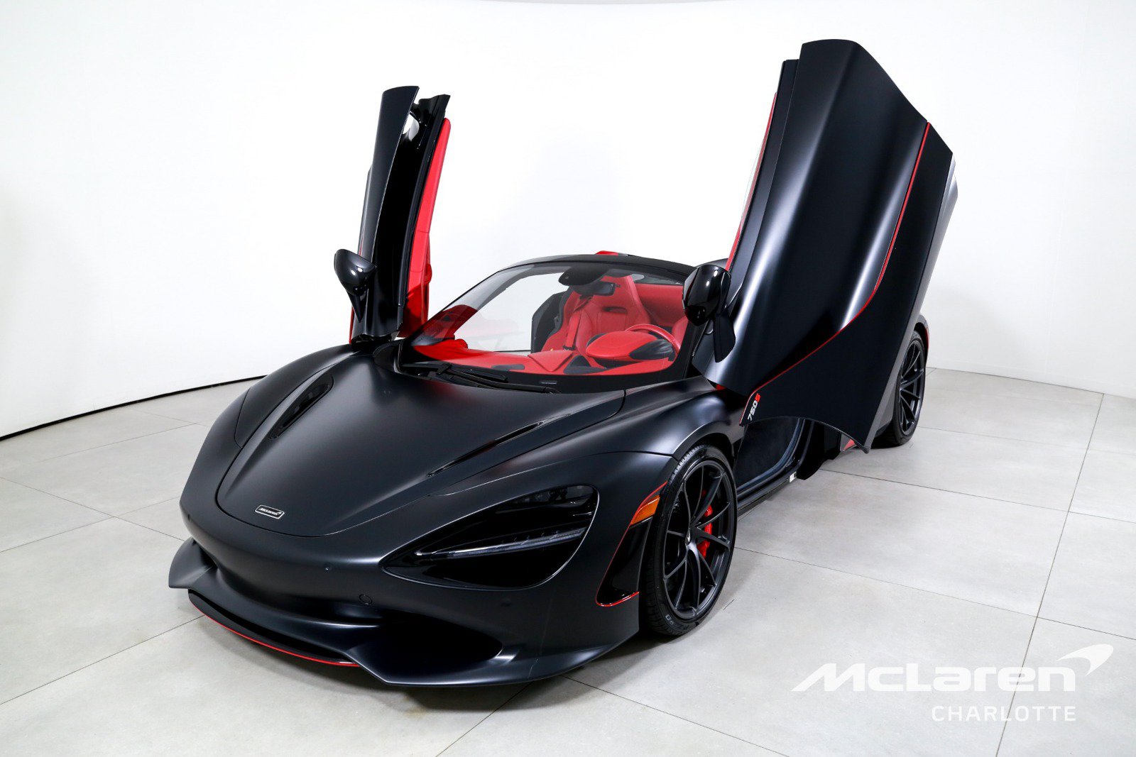 Used 2025 McLaren 750S Spider photo 6