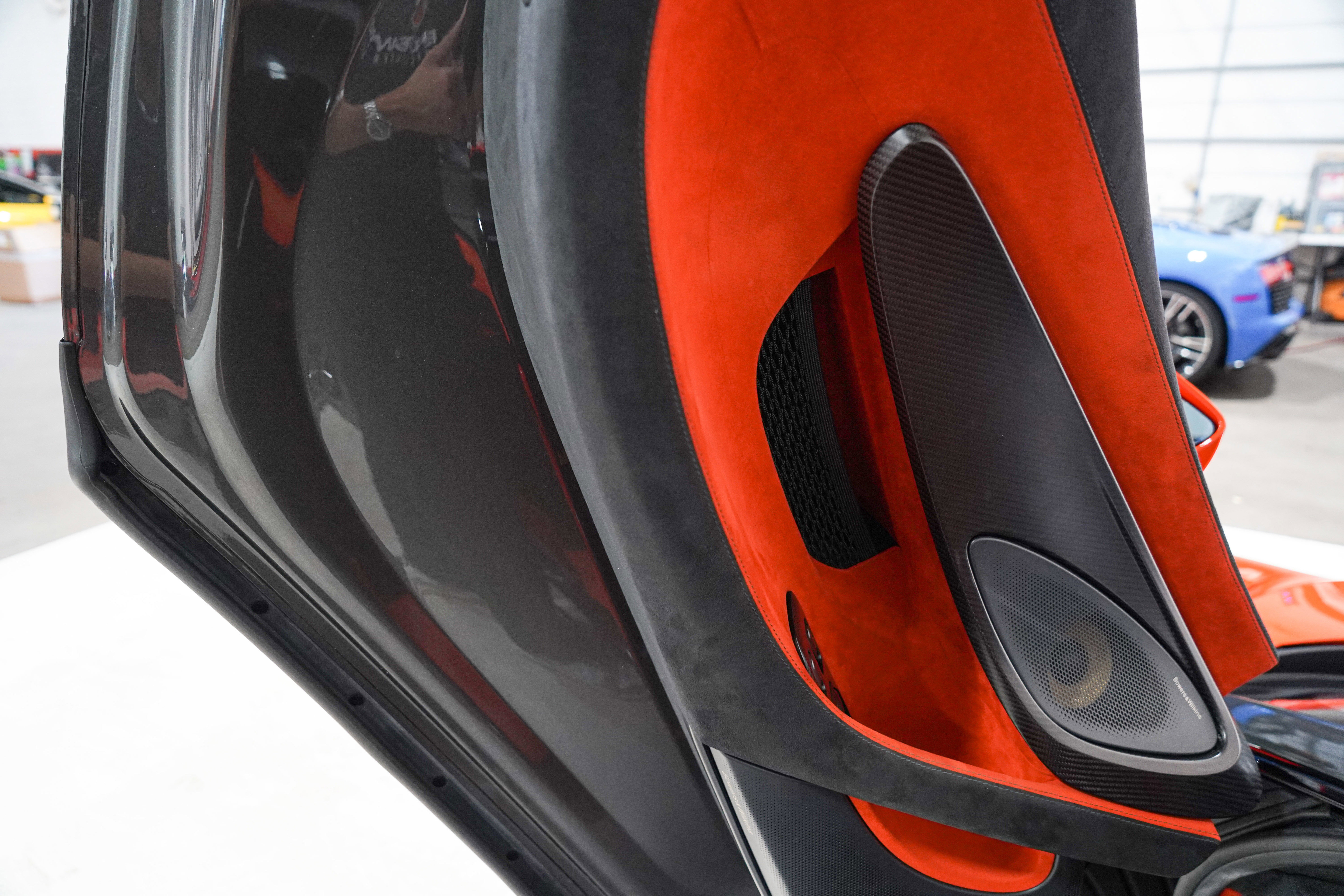 Used 2020 McLaren 600LT Spider photo 21