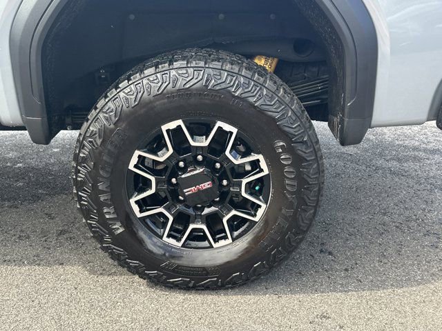 2025 GMC Sierra 2500 AT4X