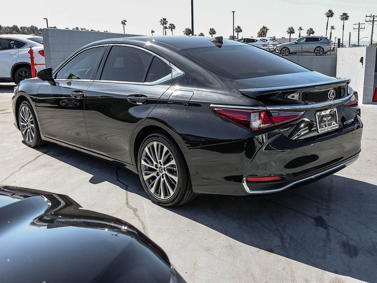 2025 Lexus ES 300h