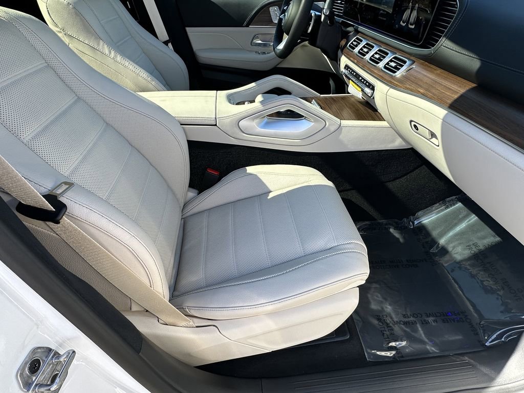 2026 Mercedes-Benz GLS 580 4MATIC