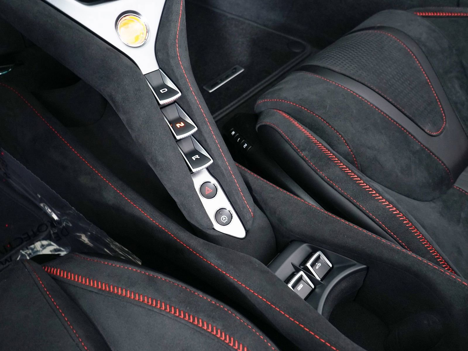 Used 2026 McLaren 750S Spider photo 24