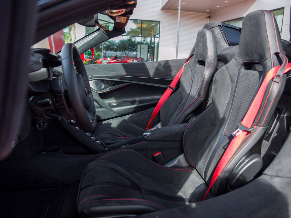 Used 2027 McLaren 750S Spider photo 11