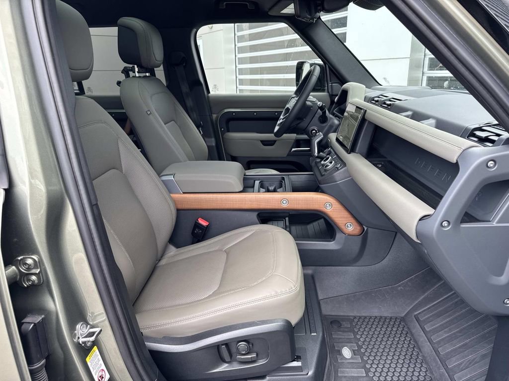 2023 Land Rover Defender 110 X