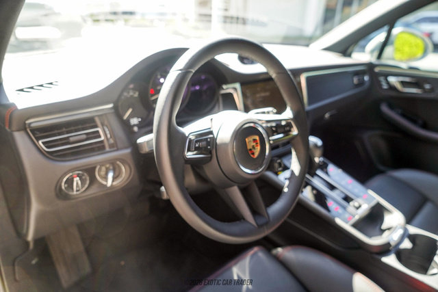 2025 Porsche Macan GTS
