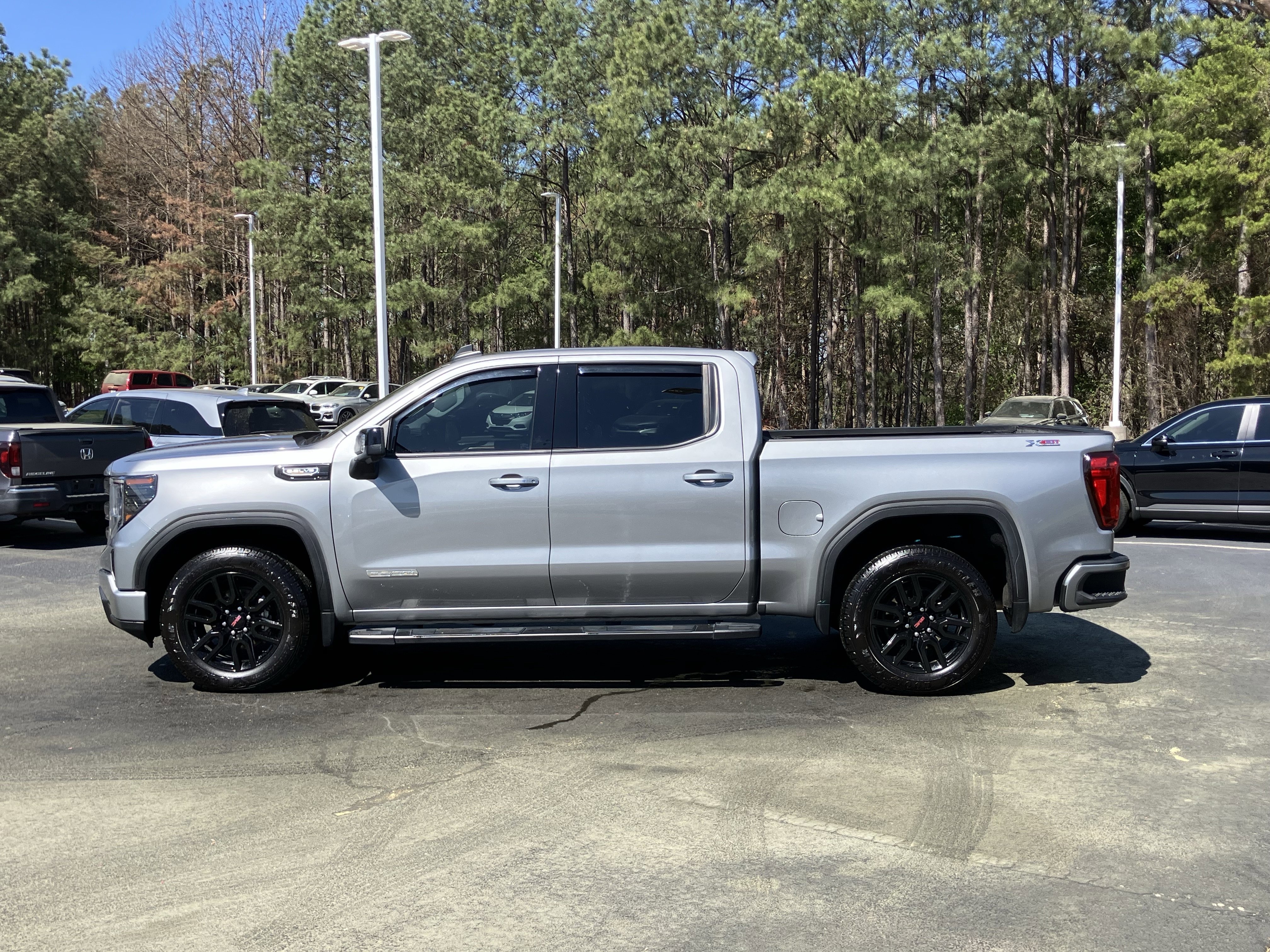 2023 GMC Sierra 1500 Elevation