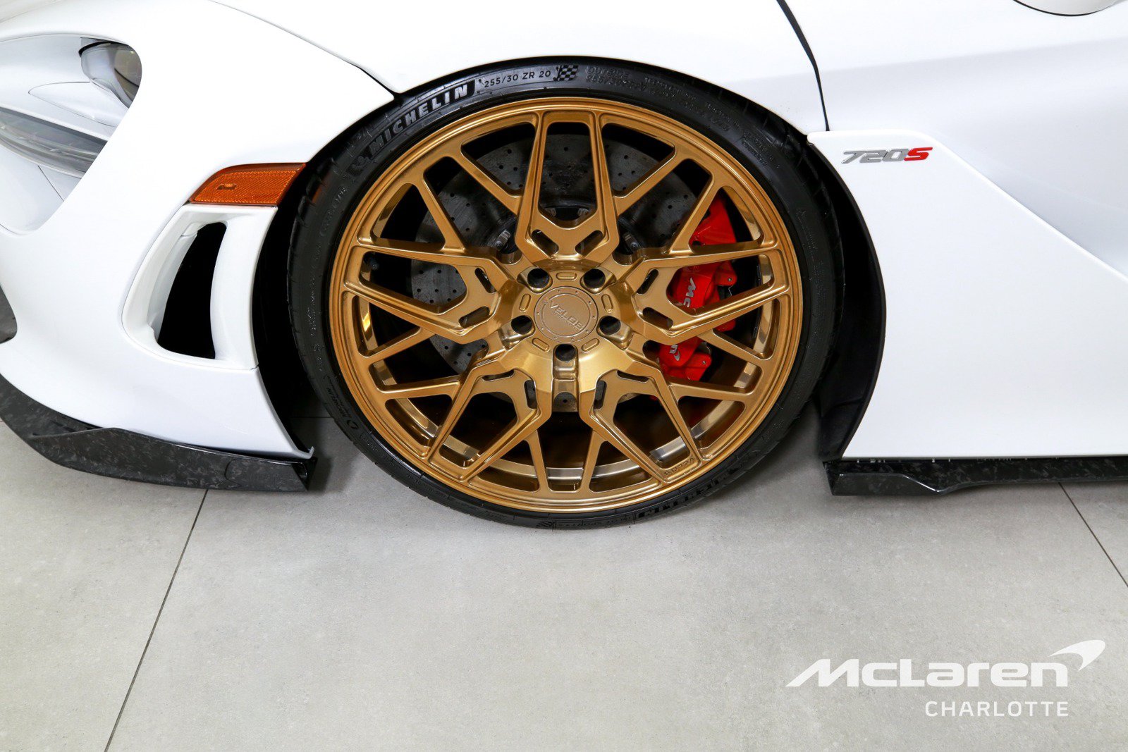 Used 2019 McLaren 720S photo 23