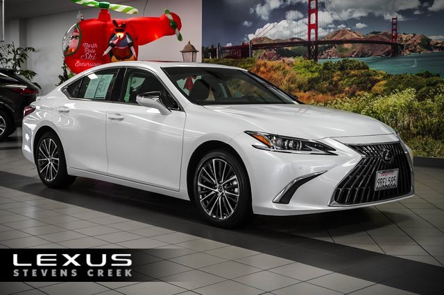 2025 Lexus ES 300h w/ Premium Package